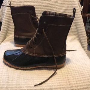 Duck boots